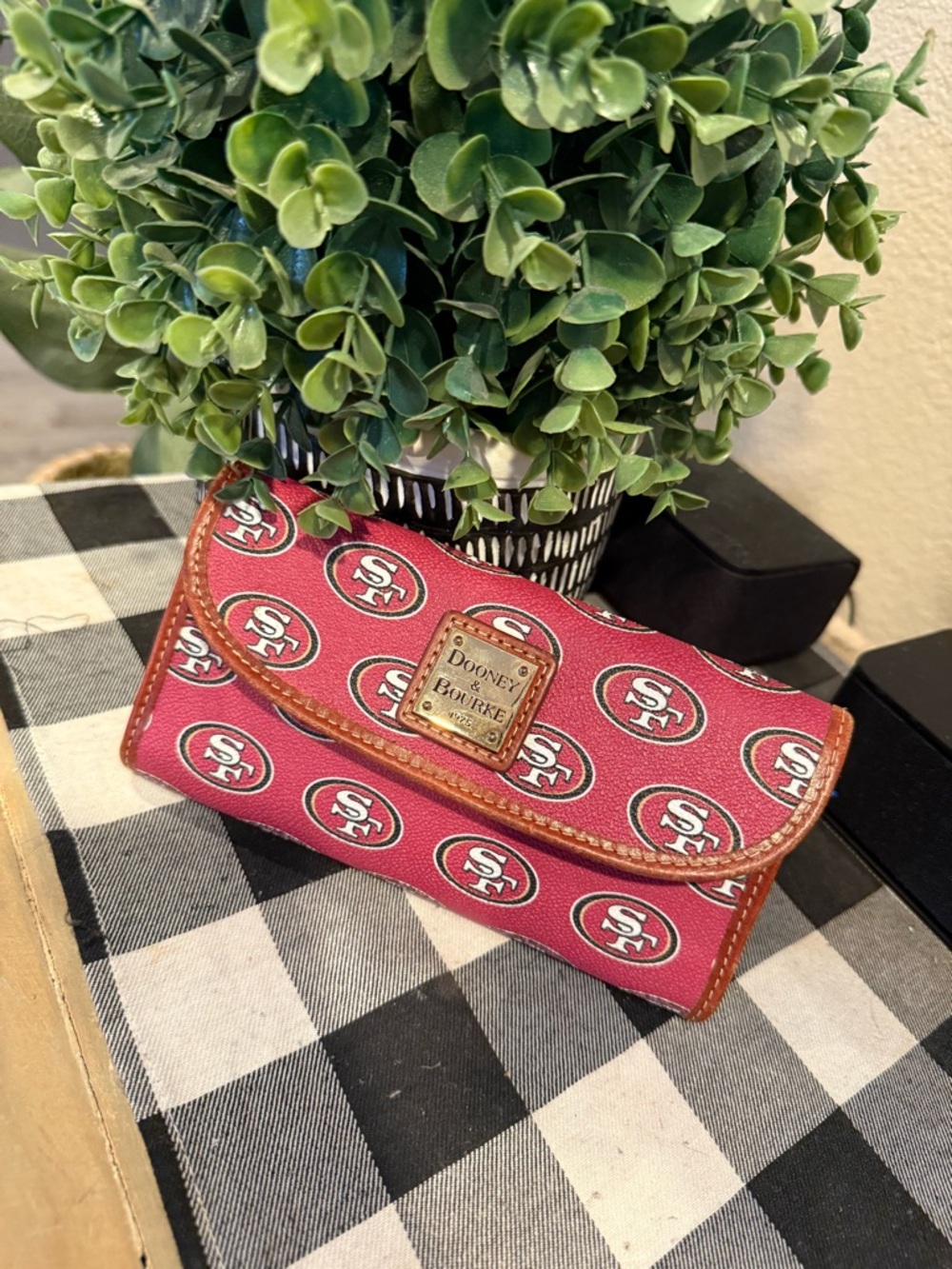 Dooney & Bourke Red Logo Print Continental Wallet